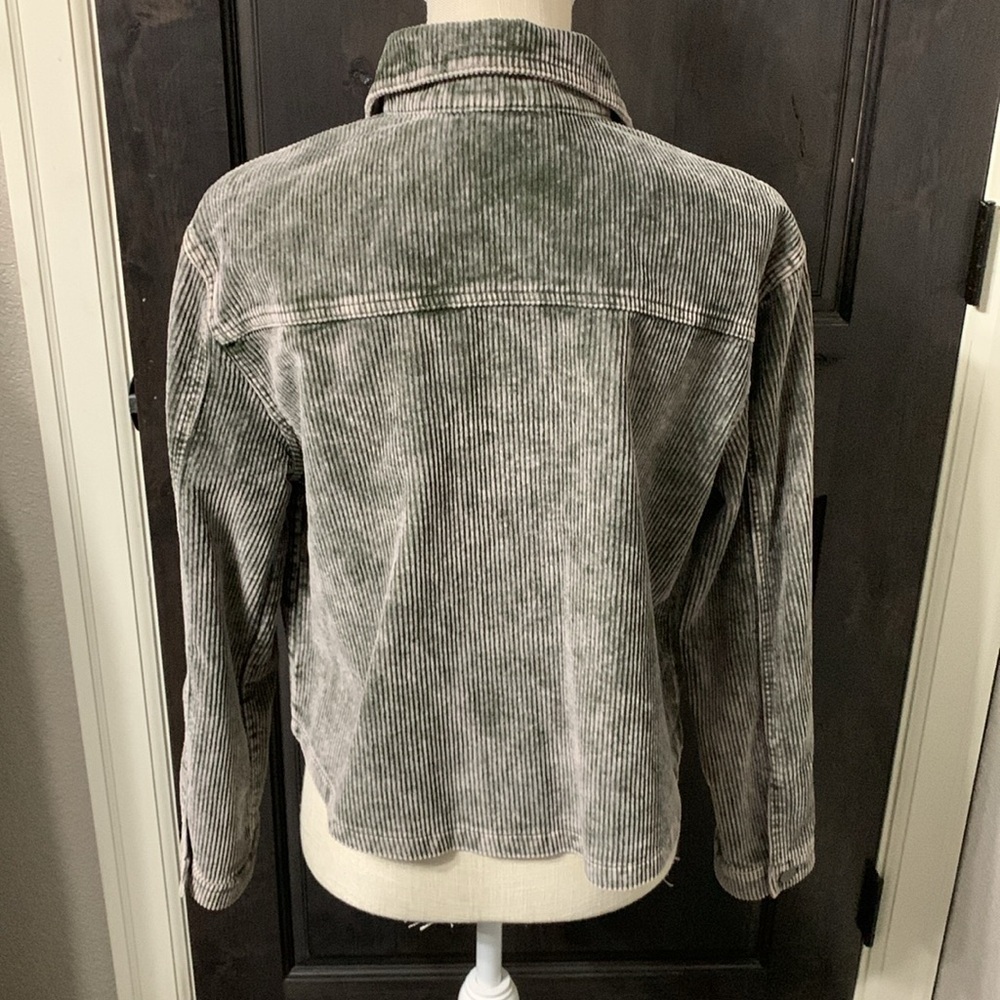 True Craft Corduroy Shacket XS - Picture 3 of 11